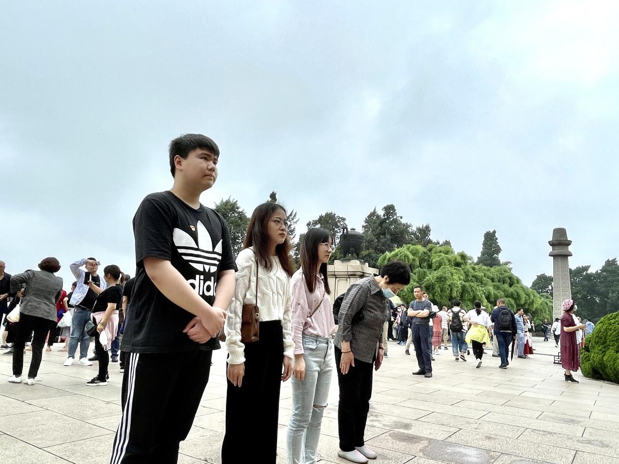 向孙中山先生直接 向孙中山先生直接